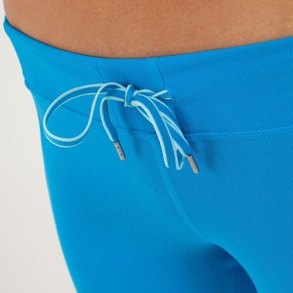 LULULEMON | Heat It Up Crop Legging Blue 16" | Sz. 6 - Picture 4 of 12